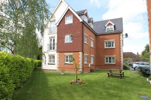 2 bedroom apartment to rent, Aston Clinton