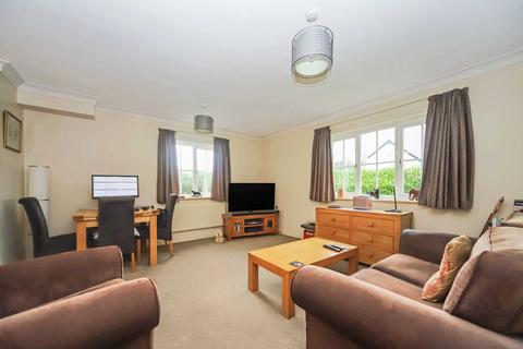 2 bedroom apartment to rent, Aston Clinton