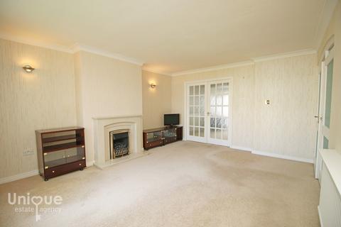 3 bedroom detached house for sale, Sunningdale Avenue,  Fleetwood, FY7