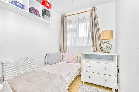3 bedroom end of terrace house for sale, Channel Close, Hounslow, TW5