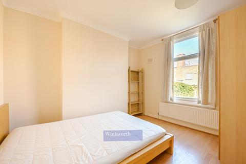 3 bedroom maisonette to rent, FIELDING STREET, SE17