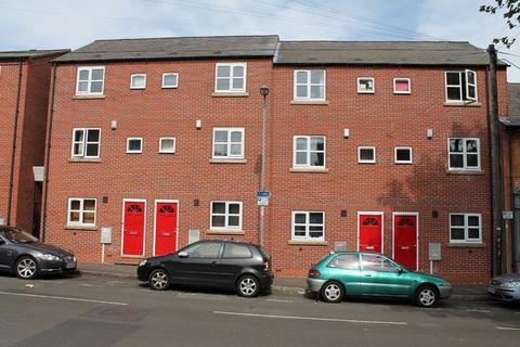 4 bedroom townhouse to rent, 148 North Sherwood Street, Nottingham, NG1 4EF