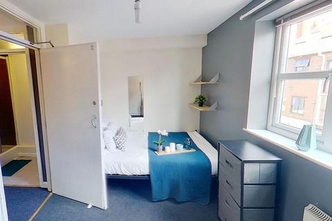 4 bedroom townhouse to rent, 148 North Sherwood Street, Nottingham, NG1 4EF