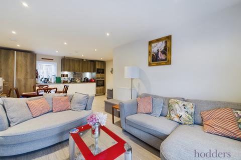 2 bedroom apartment for sale, Hawker Drive, Addlestone, Surrey, KT15
