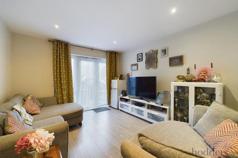 2 bedroom apartment for sale, Hawker Drive, Addlestone, Surrey, KT15