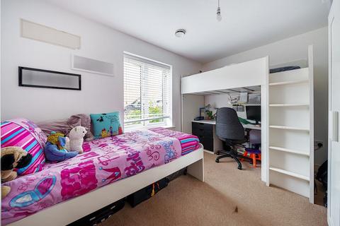 Flat 1, Meredew Place, 19 Kings Reach, Slough, SL3 7US