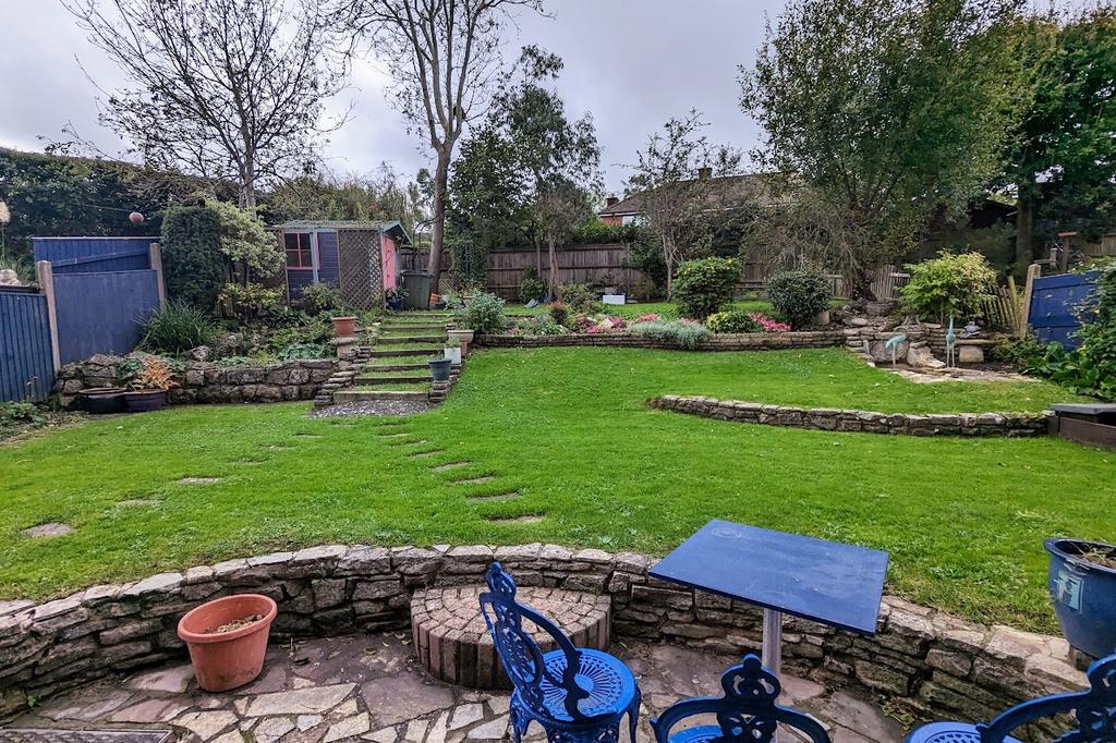 WEST DOWNS CLOSE, FAREHAM 4 bed detached house for sale £460,000