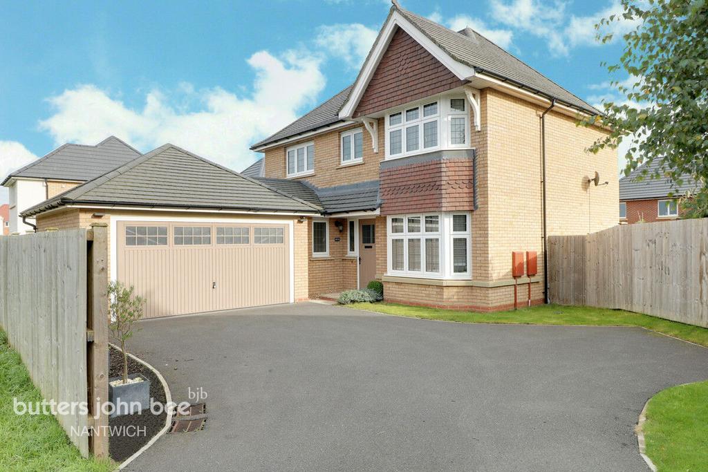 Stratton Road, Nantwich 4 bed detached house for sale £450,000