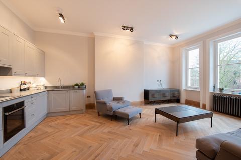 2 bedroom apartment for sale, Belsize Park Gardens, London, NW3