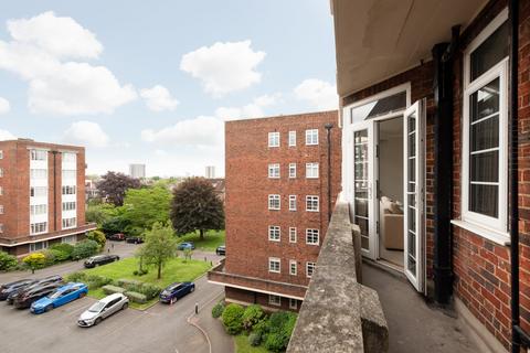 1 bedroom apartment for sale, Hillfield Court, Belsize Avenue, London, NW3