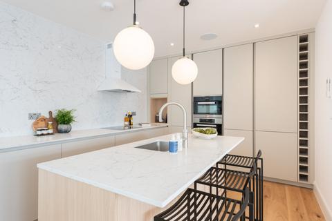 5 Belsize Park Mews, London, NW3 5BL