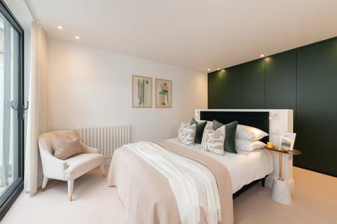 5 Belsize Park Mews, London, NW3 5BL