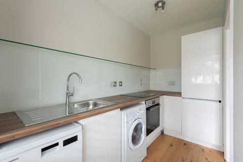 1 bedroom apartment to rent, Haverstock Hill, London, NW3