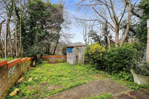 15 Culpepper Close, Canterbury, CT2 7DD