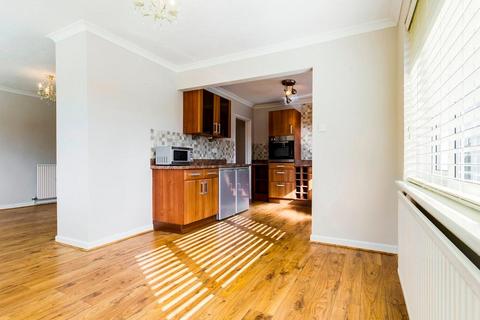 3 bedroom bungalow to rent, Osprey Close, West Cross, Swansea, SA3