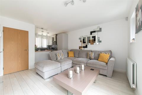 5 Bonham Way, Northfleet, Gravesend, DA11 8FB