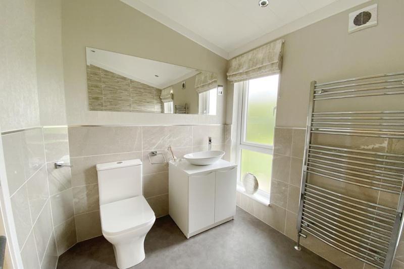 2 Bedroom Park Home 50 x 20 Omar Ikon