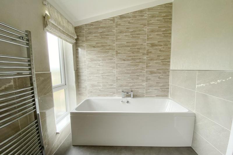 2 Bedroom Park Home 50 x 20 Omar Ikon