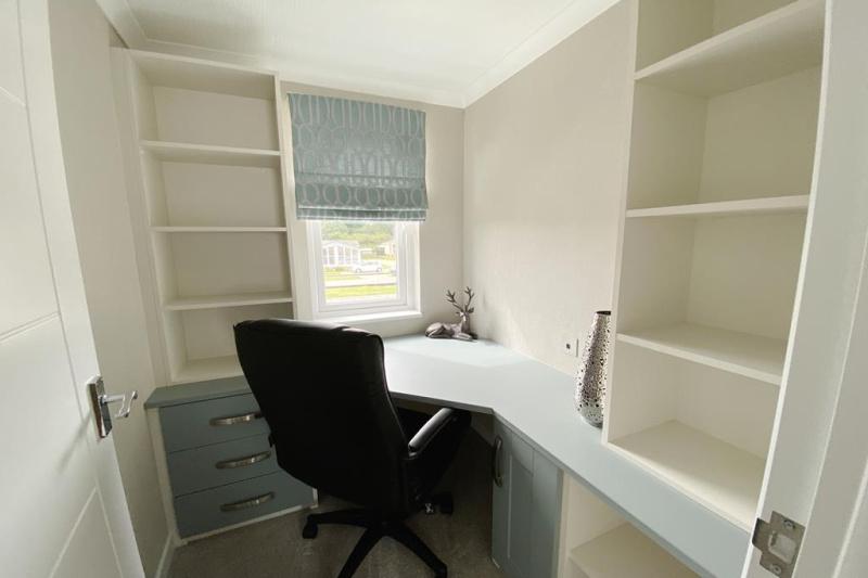 2 Bedroom Fully Furnished New Park Home