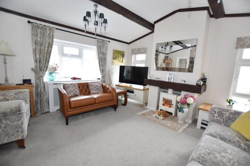 Organford Manor Country Park Organford, Poole BH16 6FJ 2 bed park home