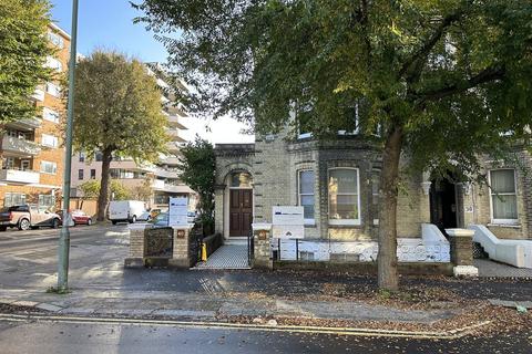 Office to rent - Hove BN3
