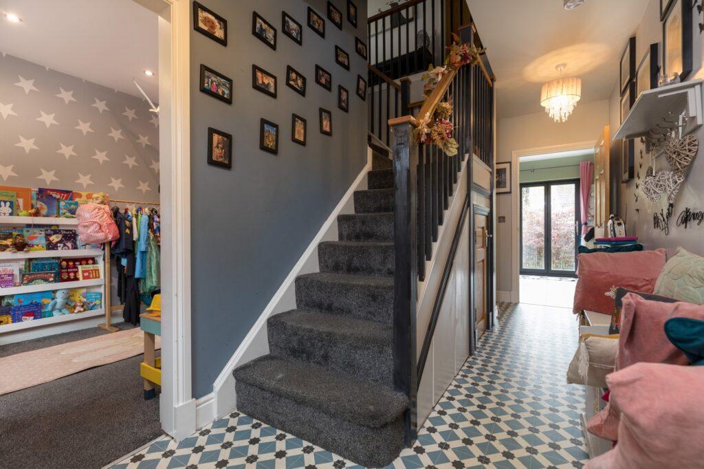 Rose Crescent, Newton Mearns 4 bed detached villa £445,000