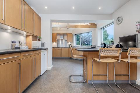 2 Greenways, Over Kellet, Carnforth, LA6 1DE
