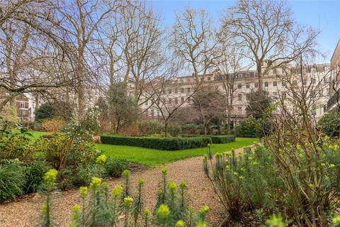 2 bedroom house to rent, Gloucester Square, London