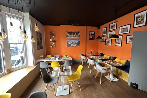 Retail property (high street) to rent - Brighton BN1