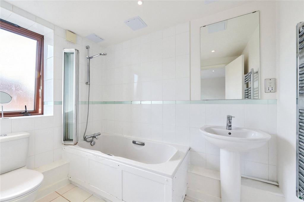 En Suite Bathroom