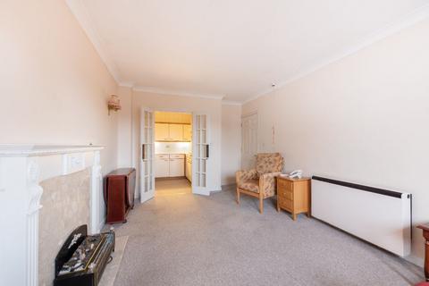 1 bedroom flat for sale, Woodmere Court, London, N14