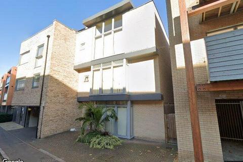 1 bedroom flat to rent, Flat 3, Falcon House Occupation Road