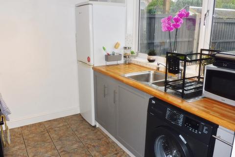 40 Thurnscoe Road, Bolton Upon Dearne, Rotherham, S63 8AG