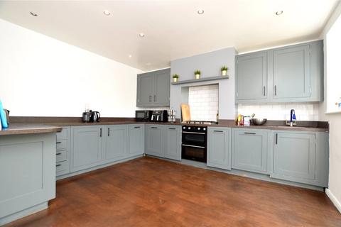 4 bedroom semi-detached house for sale, Green Hill Drive, Leeds, West Yorkshire