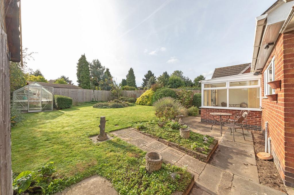 Loughborough, Loughborough LE11 3 bed detached bungalow for sale £400,000