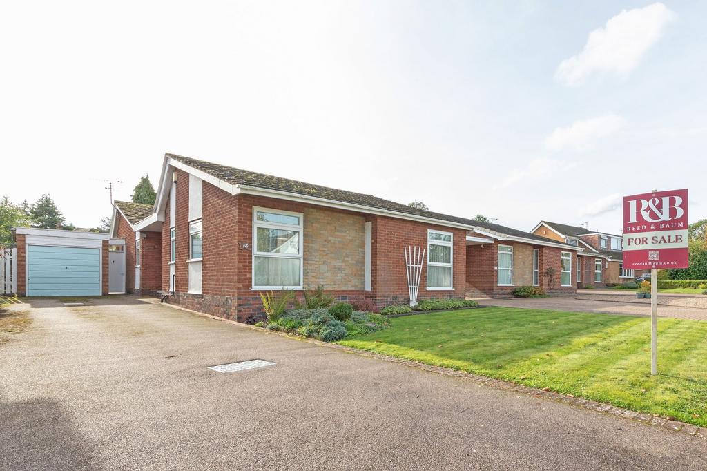 Loughborough, Loughborough LE11 3 bed detached bungalow for sale £380,000
