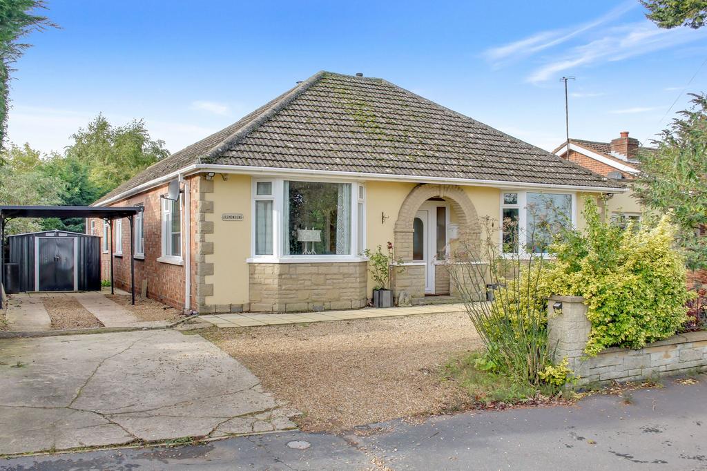 Church End, Leverington, PE13 3 bed detached bungalow for sale £300,000