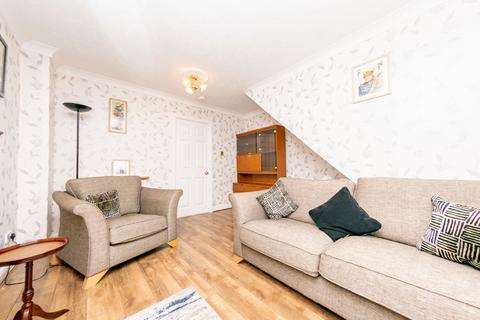3 bedroom semi-detached house for sale, Burghley Mews, Leeds