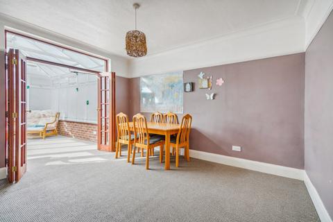 3 bedroom end of terrace house for sale, Rickmansworth Road, Pinner, HA5