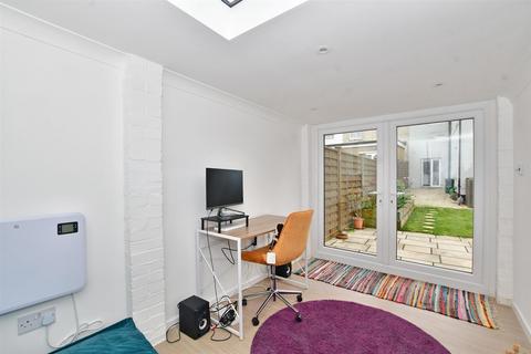 7a Elmbrook Road, Sutton, SM1 2JF