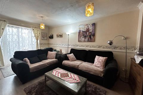 2 bedroom terraced house for sale, Daventry Court, Bracknell, Berkshire, RG42