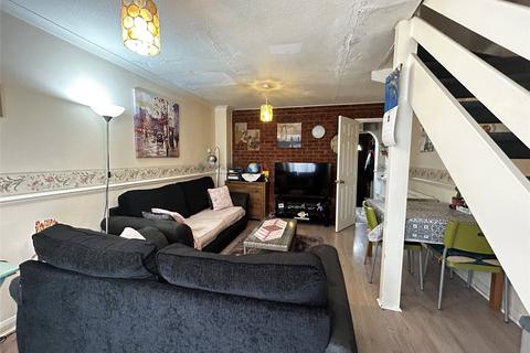 2 bedroom terraced house for sale, Daventry Court, Bracknell, Berkshire, RG42