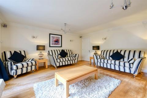 4 Manders Close, Astwood Bank, Redditch, B96 6BJ