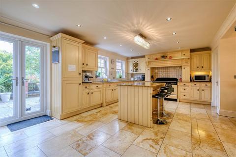 4 Manders Close, Astwood Bank, Redditch, B96 6BJ