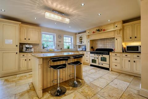 4 Manders Close, Astwood Bank, Redditch, B96 6BJ