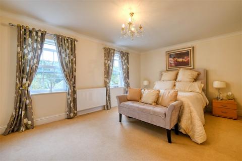 4 Manders Close, Astwood Bank, Redditch, B96 6BJ