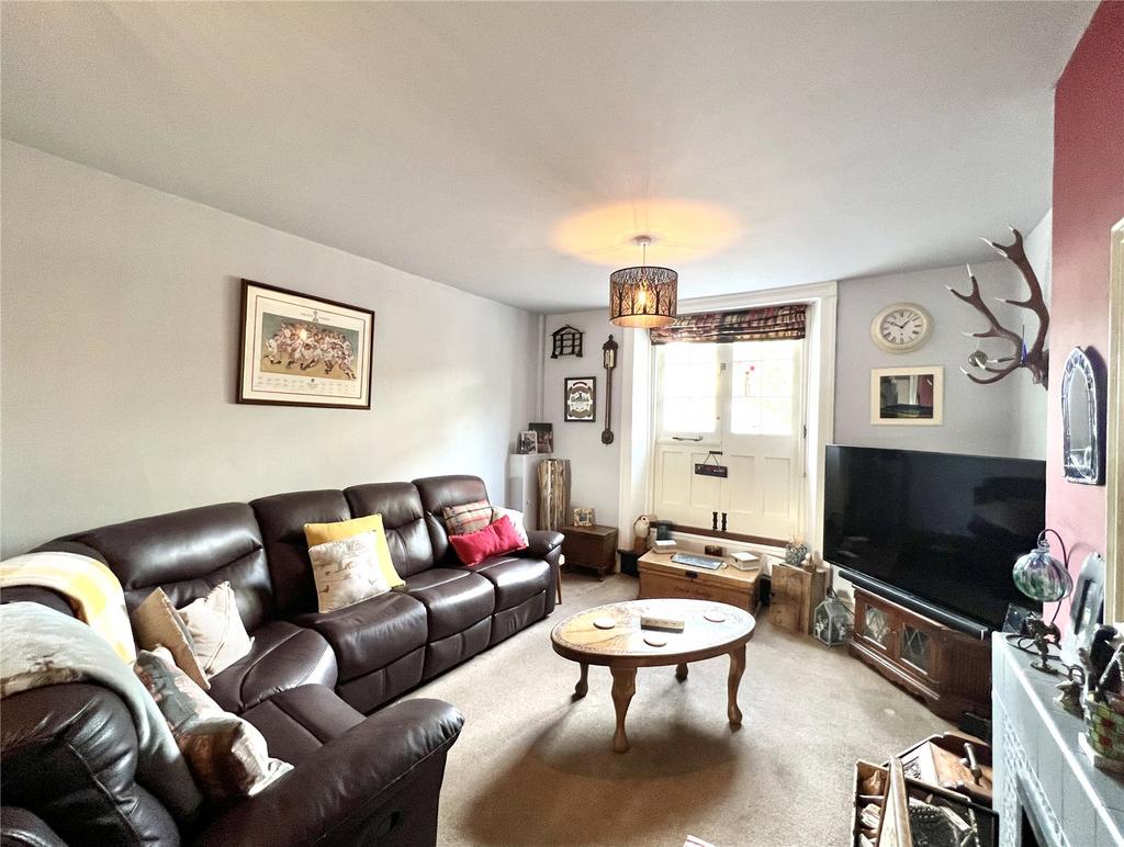 Manor Road, Minehead, Somerset, TA24 3 bed terraced house for sale £