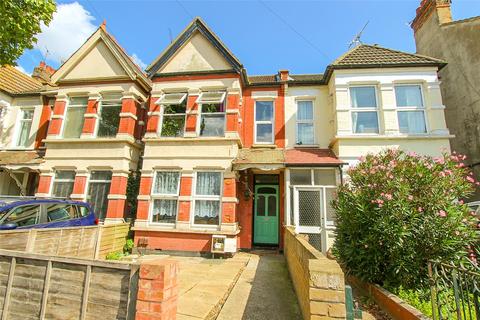 3 bedroom terraced house for sale in Valkyrie Road, Westcliff-on-sea, SS0