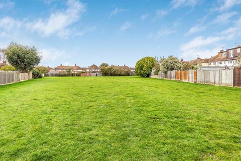 42 Sandringham Drive, Ashford, TW15 3JQ