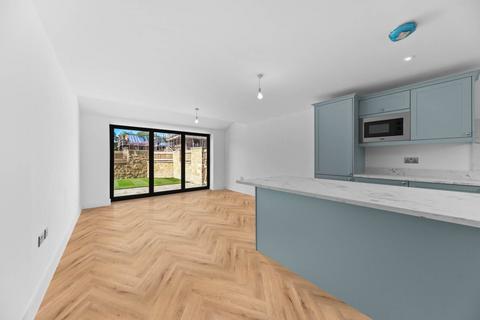 undefined, THE YORKSHIRE - Dreslintone Close, Drighlington